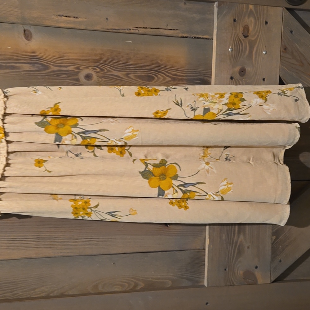 June & Hudson Cream Flutter Sleeve Halter Midi Dr… - image 5